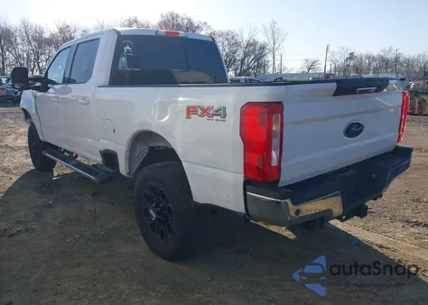 2019 Ford F-250 Lariat z USA, uszkodzony, nr VIN 1FT7W2BT0KEE87142